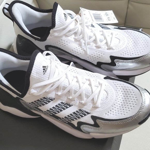 Adidas Shoes Men 11.5-Women 12.5 - Picture 3 of 7